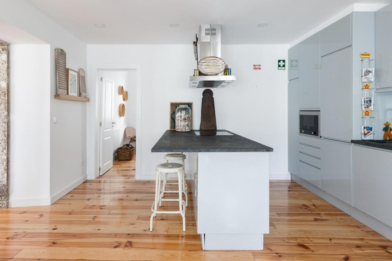 Apartamento Alfama Terrace River And Historic View Spacious And Charming Ground Floor 18th Century Building
